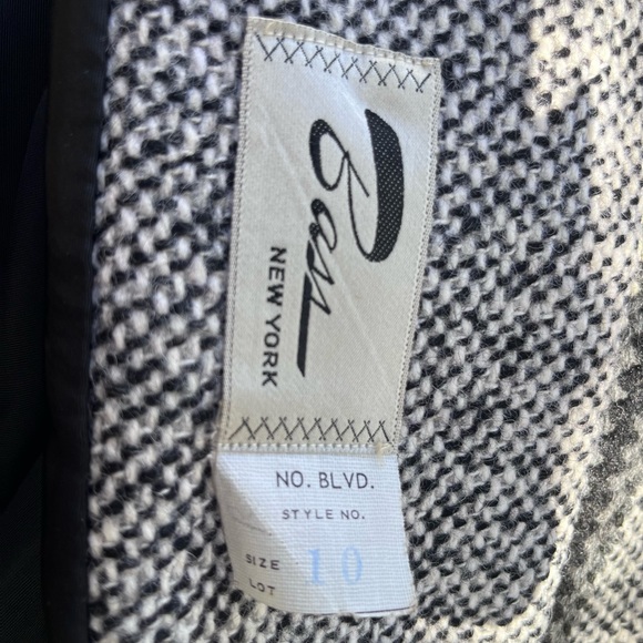 Vintage Bass New York Wool Cape - Picture 17 of 17